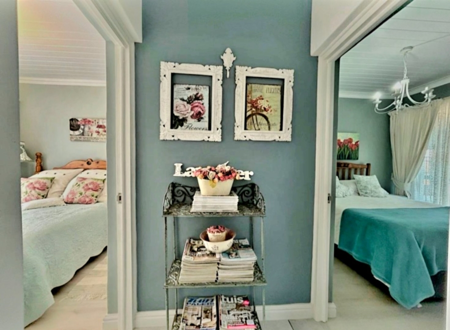  Bedroom Property for Sale in Hartenbos Heuwels Western Cape